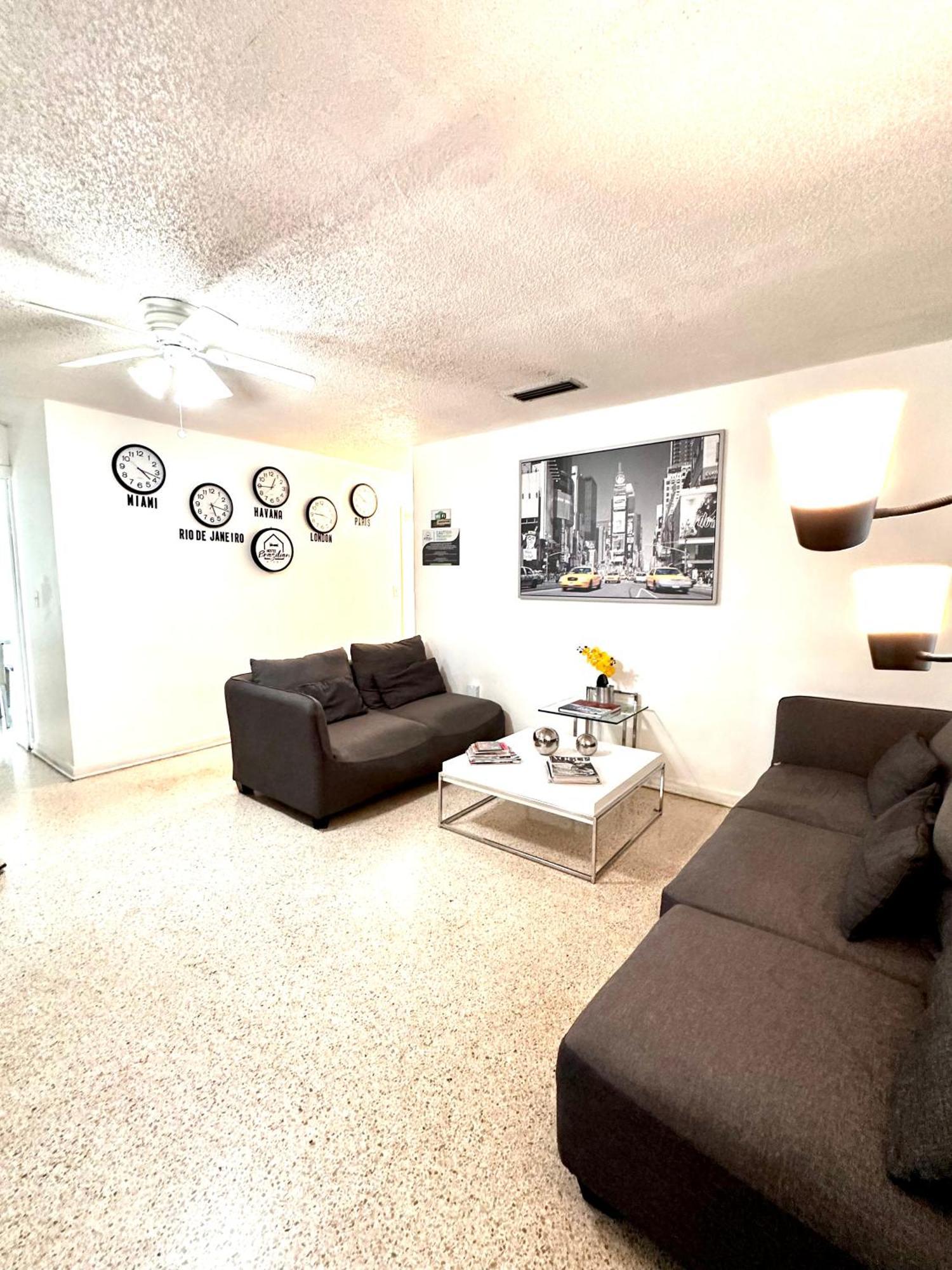 ホテル Miami House エクステリア 写真