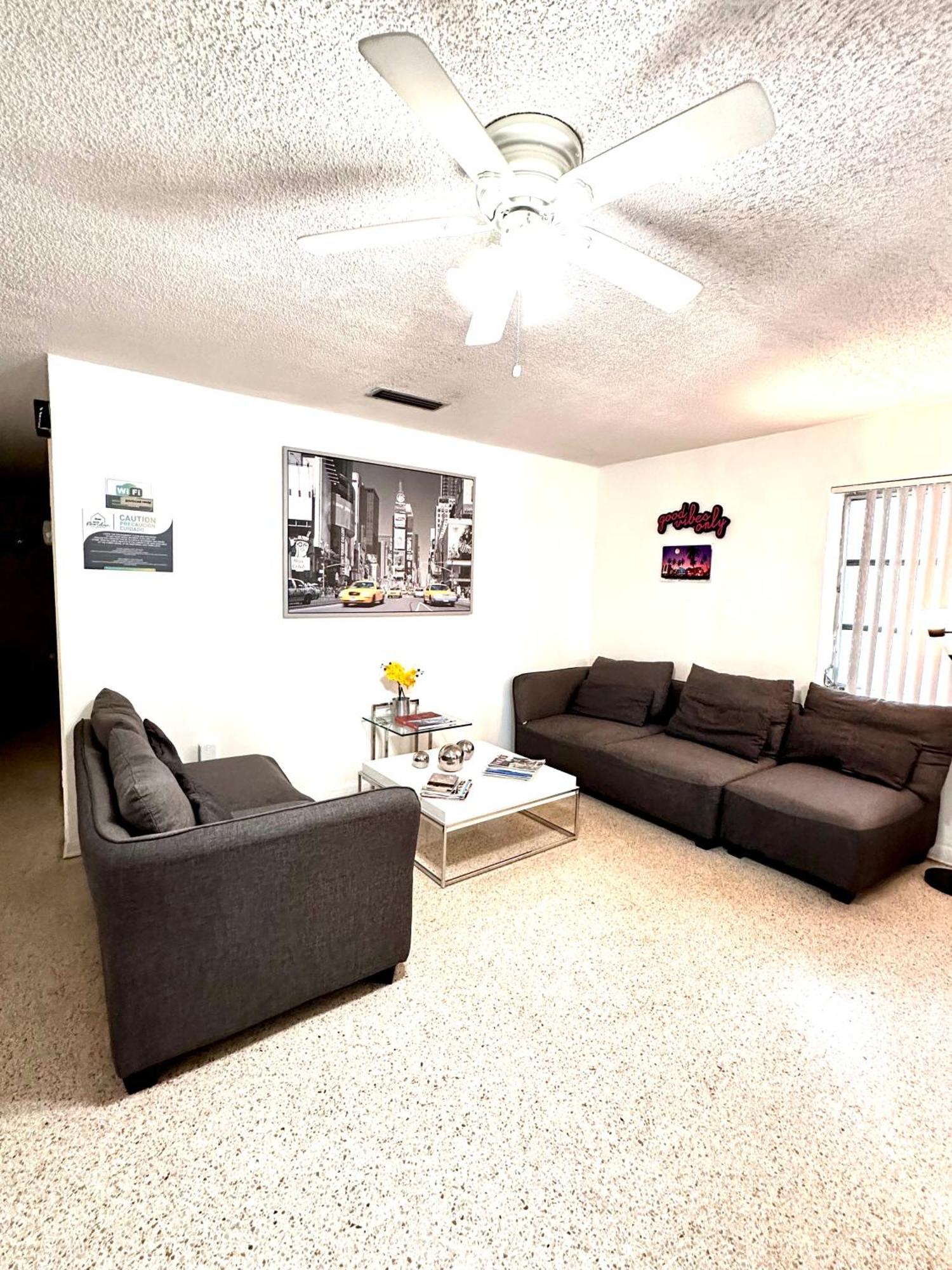 ホテル Miami House エクステリア 写真